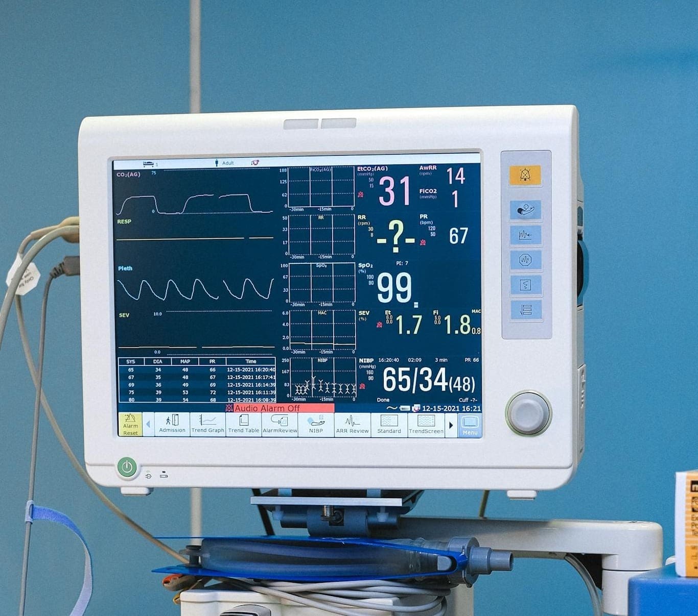 UPS-hospital-monitor